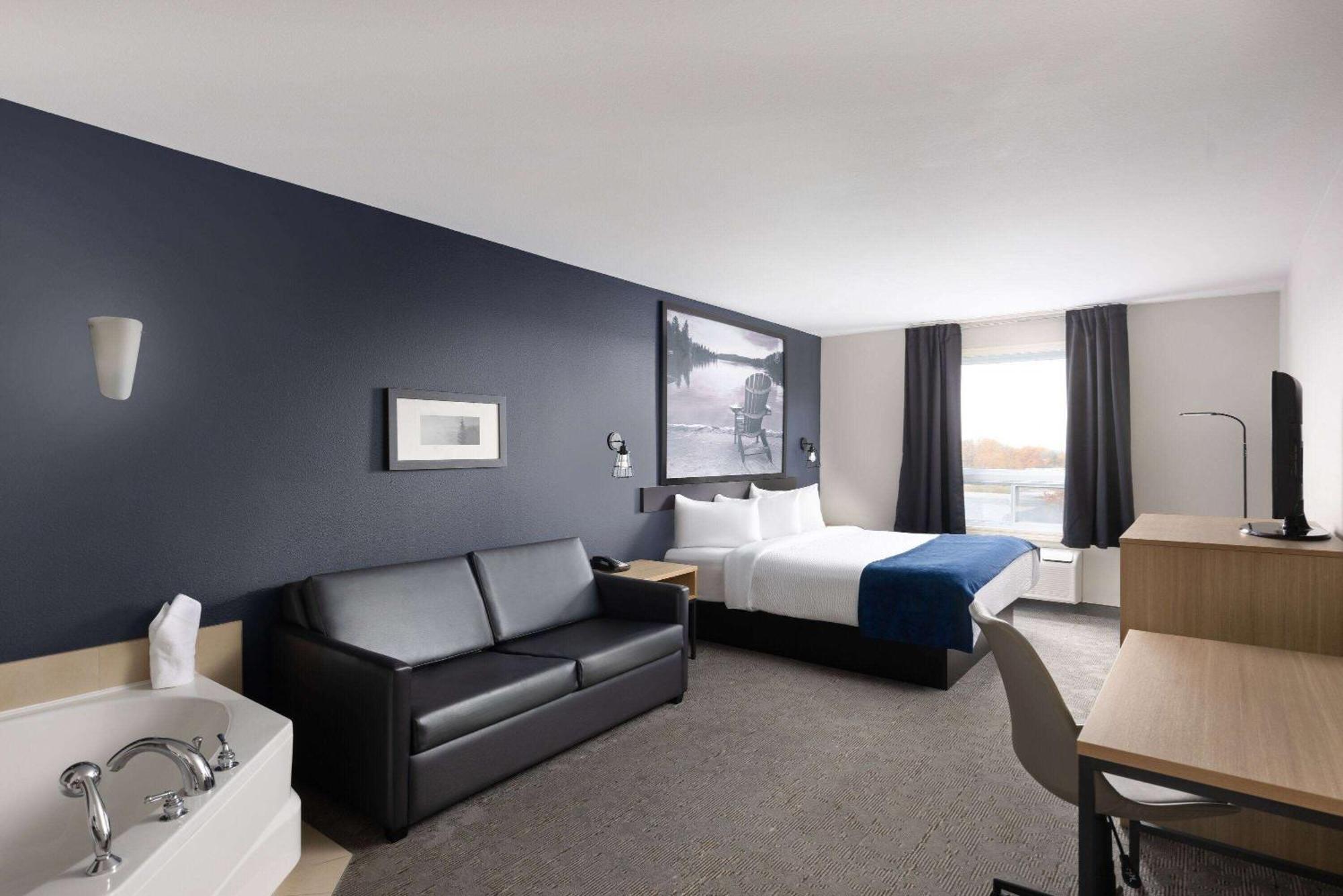 Super 8 By Wyndham St-Jerome Saint-Jerome Exterior foto